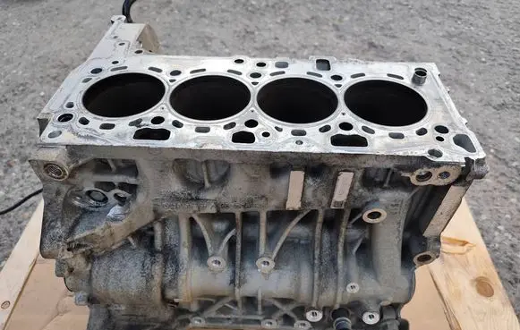 BMW 3 F30 F35 F31 Engine block 