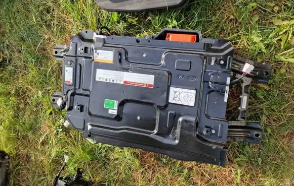 Hyundai Ioniq Hybrid / electric car battery 37504G2620