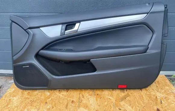 Mercedes-Benz C W204 Front door card panel trim