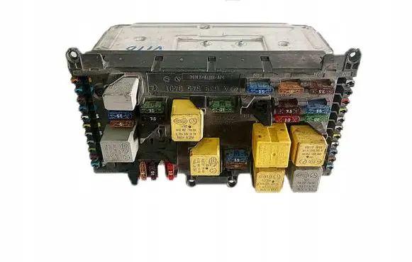 Mercedes-Benz Vito Viano W639 Fuse module A6395450401