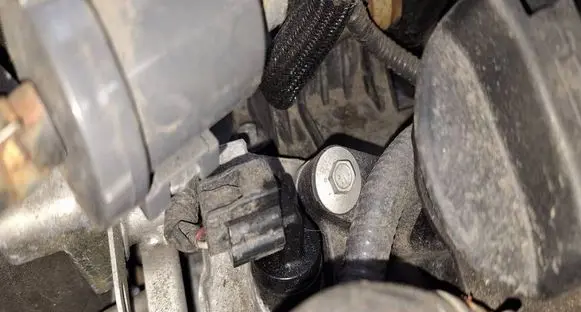 Nissan X-Trail T32 Camshaft position sensor
