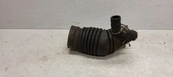 Toyota Verso Turbo air intake inlet pipe/hose 17881OR020