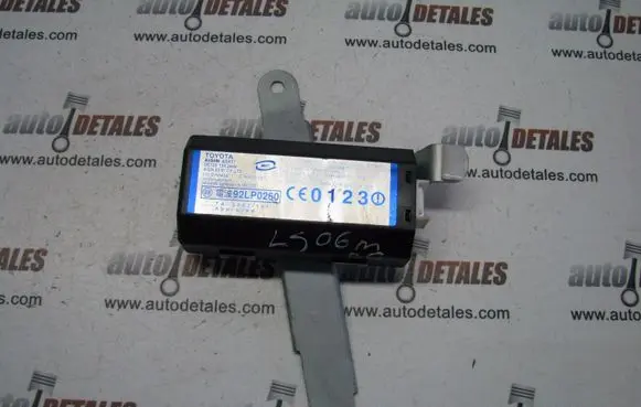 Lexus LS 430 Other control units/modules 8999150070