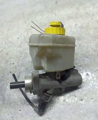 Volkswagen Touareg I Master brake cylinder