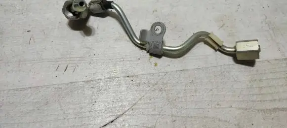Mazda 2 Fuel injector supply line/pipe 15998