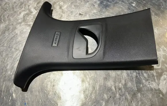 Peugeot 308 (B) pillar trim (top) 9677446077