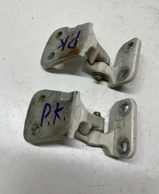 Land Rover Range Rover Sport L320 Front door hinge set BDB780072