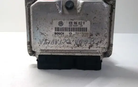 Skoda Octavia Mk1 (1U) Engine control unit/module 038906012H 0281010129