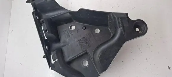 Volvo XC60 Front bumper mounting bracket 30764618