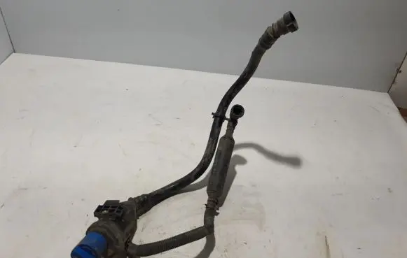 Volkswagen PASSAT B8 Fuel tank filler neck pipe 3Q0131965D