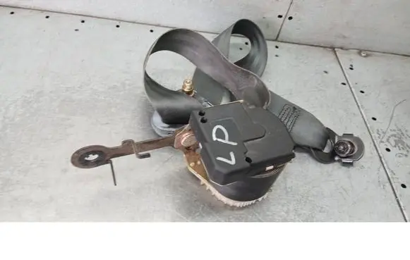 Renault Clio II Front seatbelt 