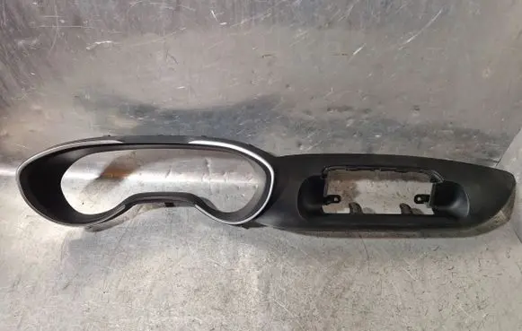 Dashboard trim
