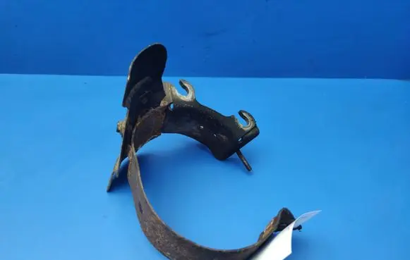 Muffler mount bracket/holder
