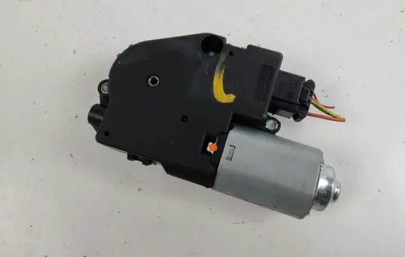 Citroen DS5 Sunroof motor/actuator 1731706A