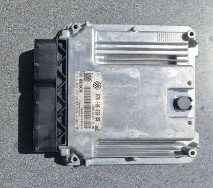 Volkswagen Transporter - Caravelle T5 Engine control unit/module 070906016DS 0281014252