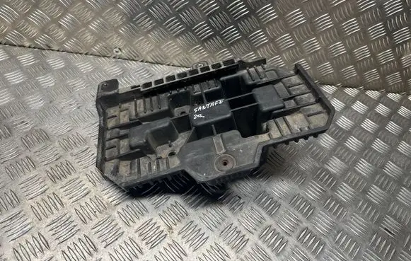 Hyundai Santa Fe Battery tray 37150S1100