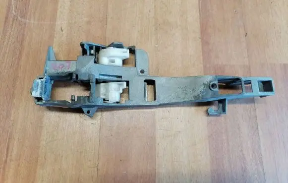 Peugeot 407 Rear door exterior handle/bracket 9653401580 9101FC 9109A9