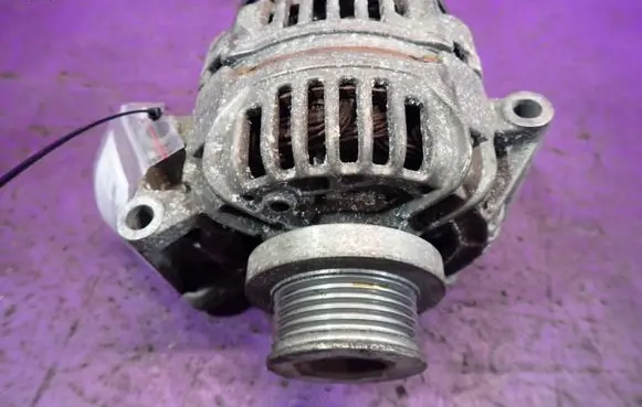Renault Scenic I Generator/alternator 7700434899