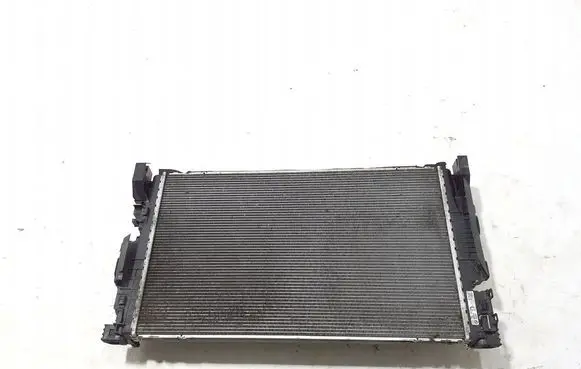 BMW 5 G30 G31 G38 Coolant radiator 8472247