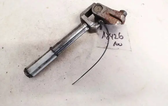 Volkswagen PASSAT B6 Steering column universal joint