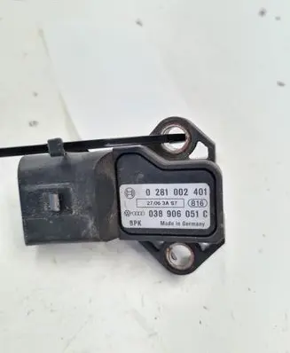Volkswagen PASSAT B6 Air pressure sensor 038906051C 0281002401