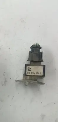 Opel Zafira B Sensor 13137849