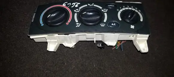 Renault Scenic I Climate control unit 651947u 100886