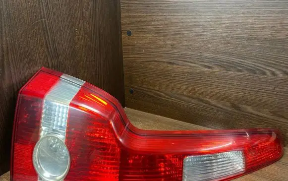 Volvo S40 Rear/tail lights 30678745 28120102