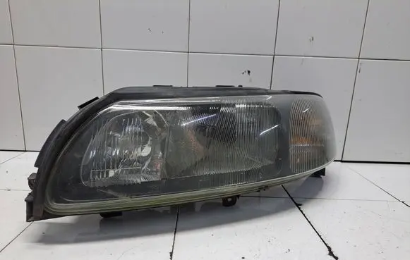 Volvo V70 Headlight/headlamp 8620686 89004805