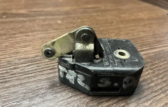 Ford Transit Sliding door lock 86VBV264A26A