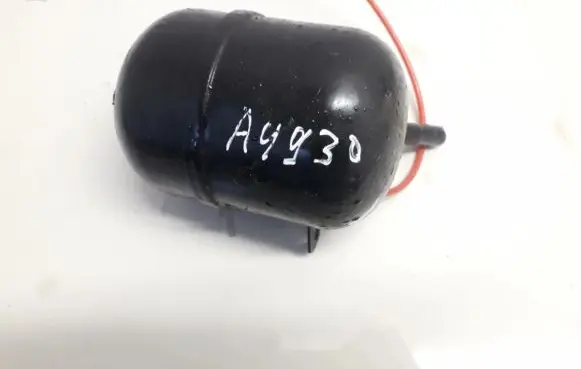Vacuum air tank