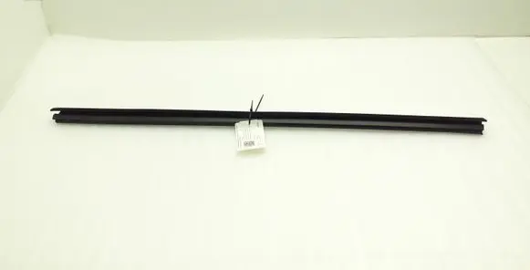 Skoda Fabia Mk3 (NJ) Rubber seal front door window/glass 6V0837479 6V0837480B