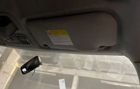 Peugeot 4007 Sun visor