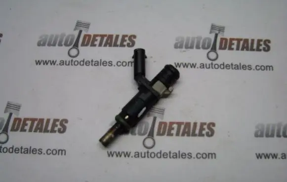 Mercedes-Benz ML W164 Fuel injector A2720780249