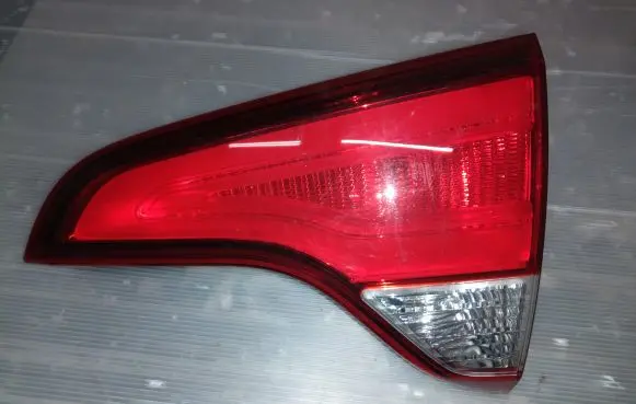 KIA Sorento Tailgate rear/tail lights
