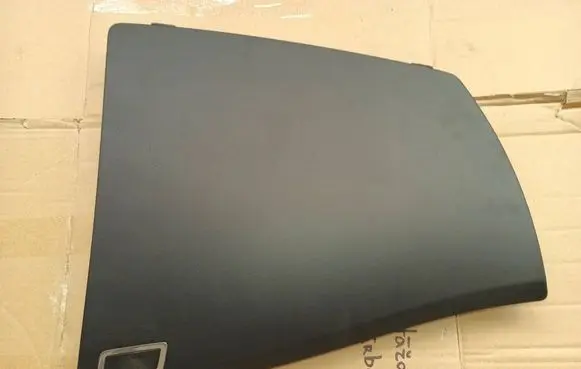 Glove box
