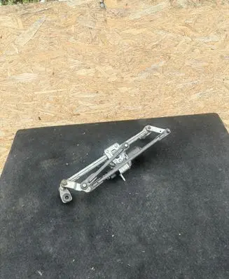 Seat Toledo IV (NH) Front wiper linkage and motor 5JC955113