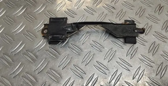 Toyota Urban Cruiser (XP110) Battery bracket 