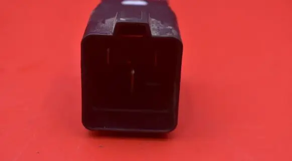 Citroen Jumper Relay mounting block 46537685