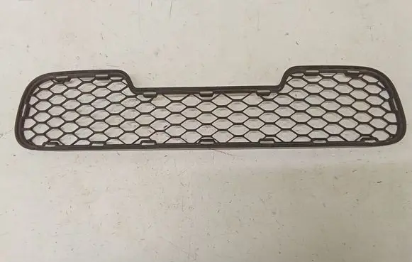 Hyundai Santa Fe Front bumper lower grill 8651126900