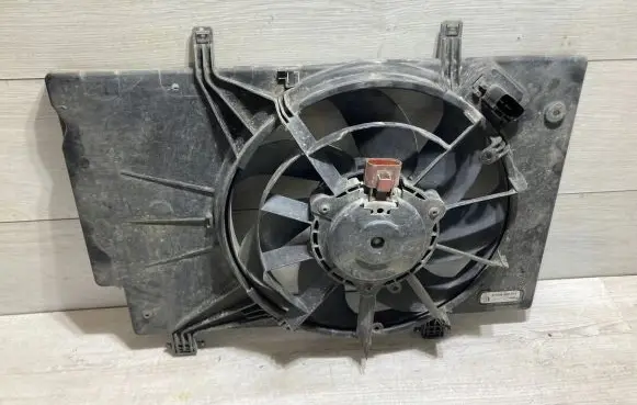 Ford Ecosport Electric radiator cooling fan 8V518C607EJ