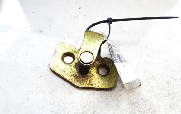 Opel Zafira A Rear door lock loop/hook striker 