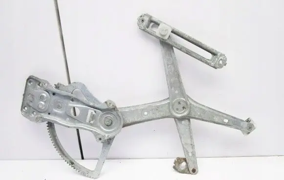 Mercedes-Benz C W202 Front door electric window regulator 0130821093