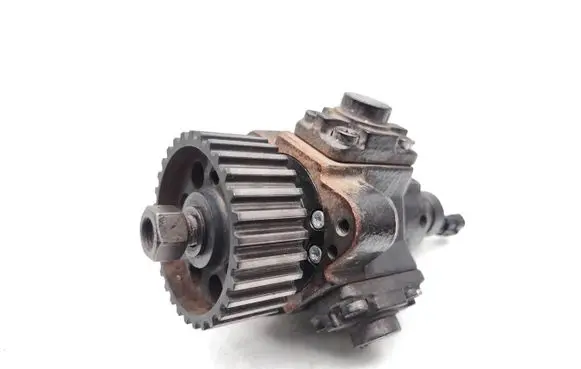 Iveco Daily 4th gen Fuel injection high pressure pump 5801439062 0445010320