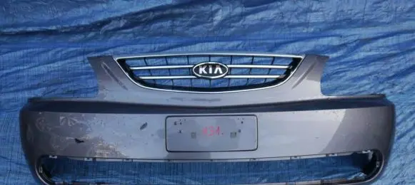 KIA Carens III Front bumper