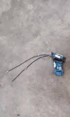 Mazda 2 Front door lock