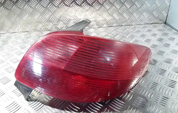 Peugeot 206 Rear/tail lights 2531D