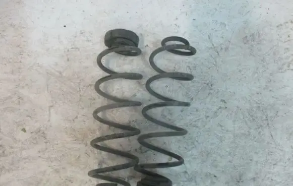 Audi A4 S4 B8 8K Rear coil spring