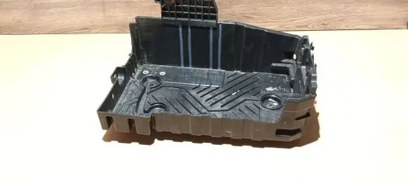 Peugeot 2008 II Battery box tray 9823533180