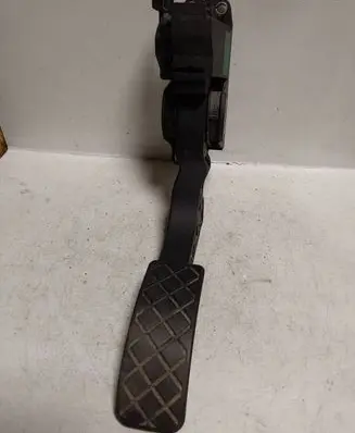 Skoda Fabia Mk1 (6Y) Accelerator throttle pedal 6Q1721503A 185201248 0280752215